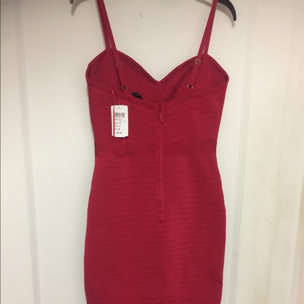 Dress - Picture 4 of 5